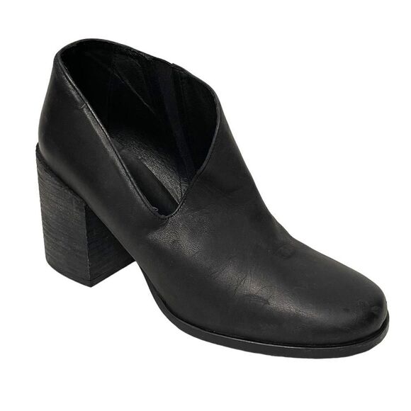 NWOB FREE PEOPLE Terrah Heeled Cutout Booties 7 - Picture 1 of 10
